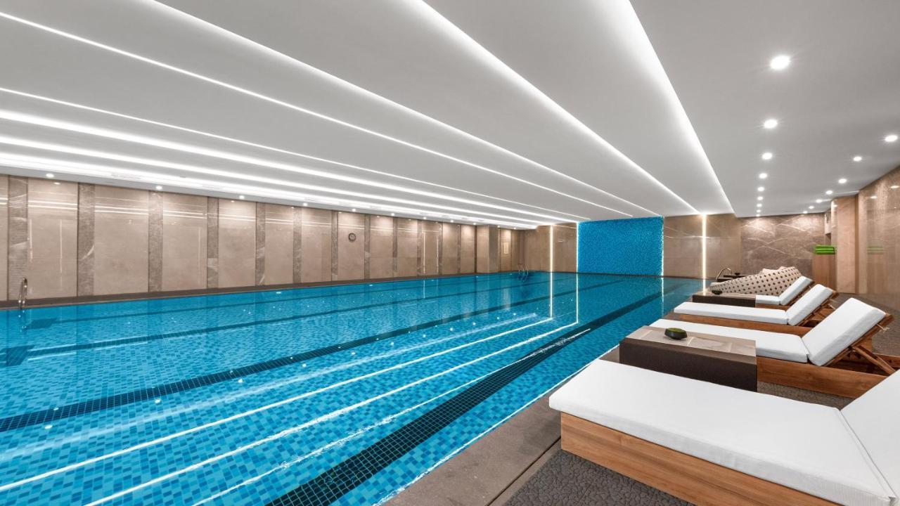 InterContinental Wuhan, an IHG Hotel Bagian luar foto