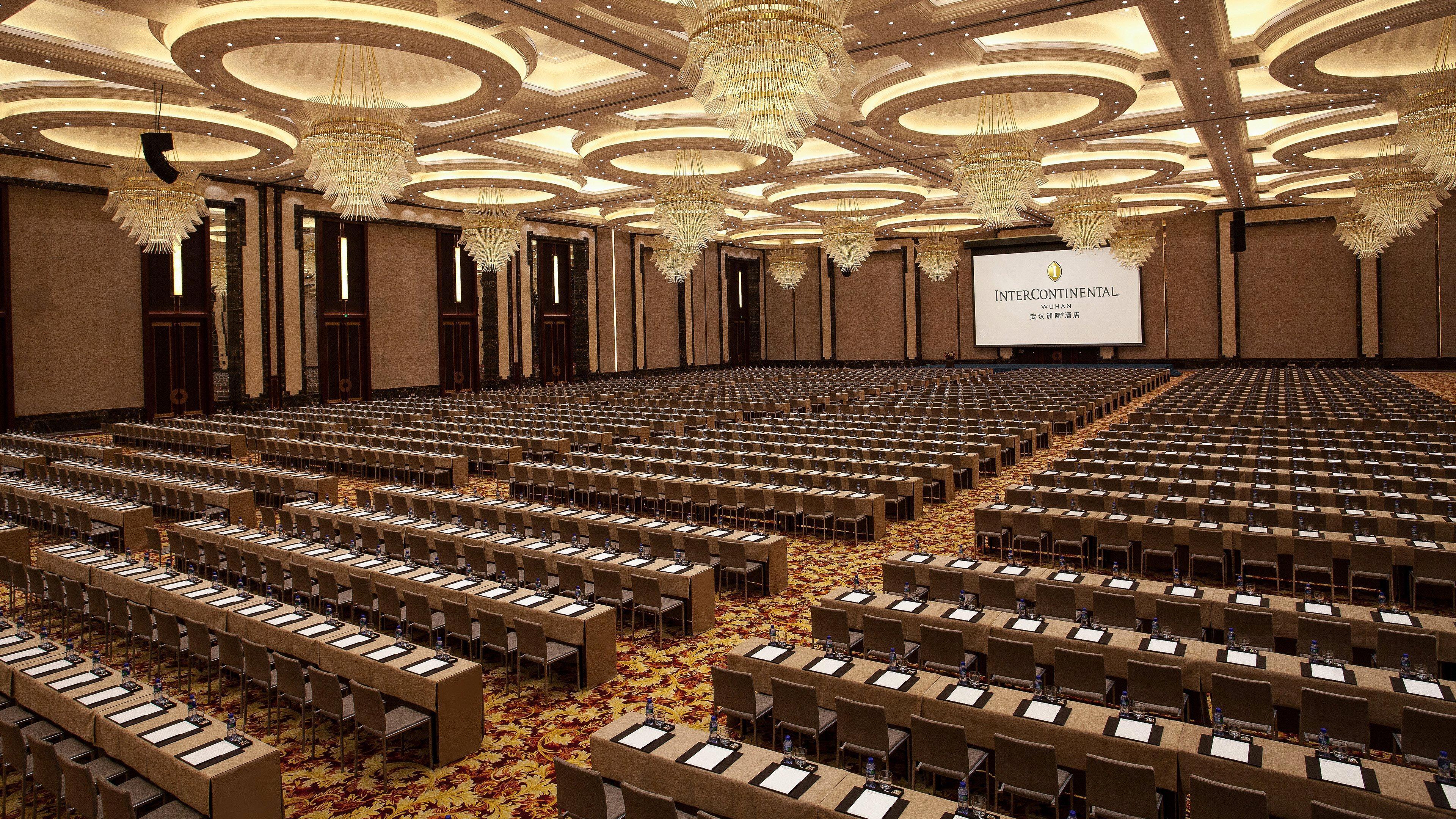 InterContinental Wuhan, an IHG Hotel Bagian luar foto