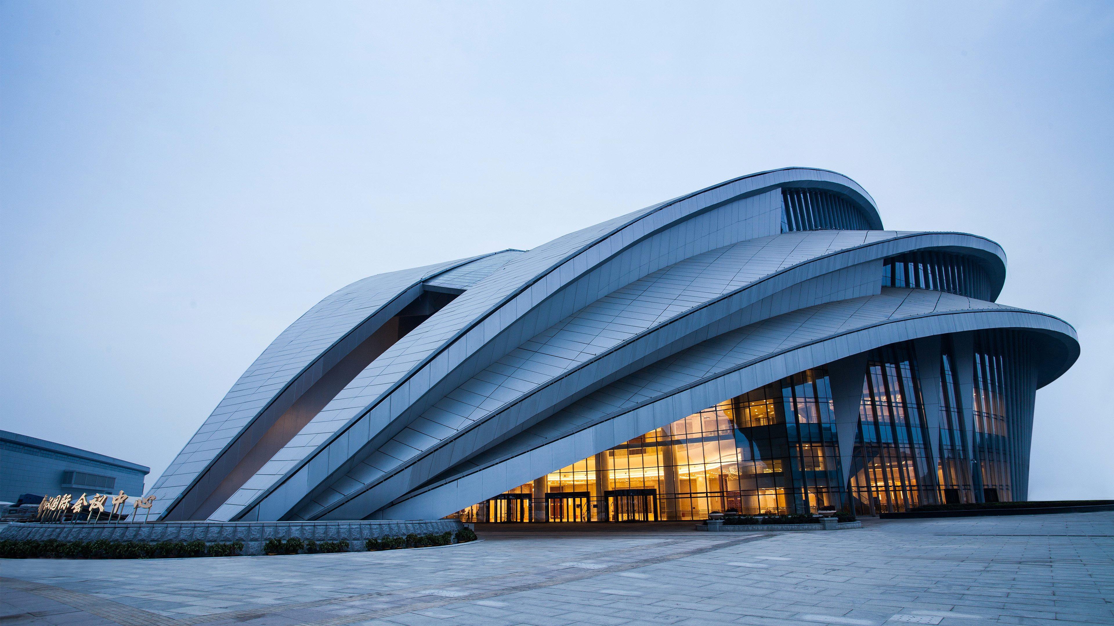 InterContinental Wuhan, an IHG Hotel Bagian luar foto