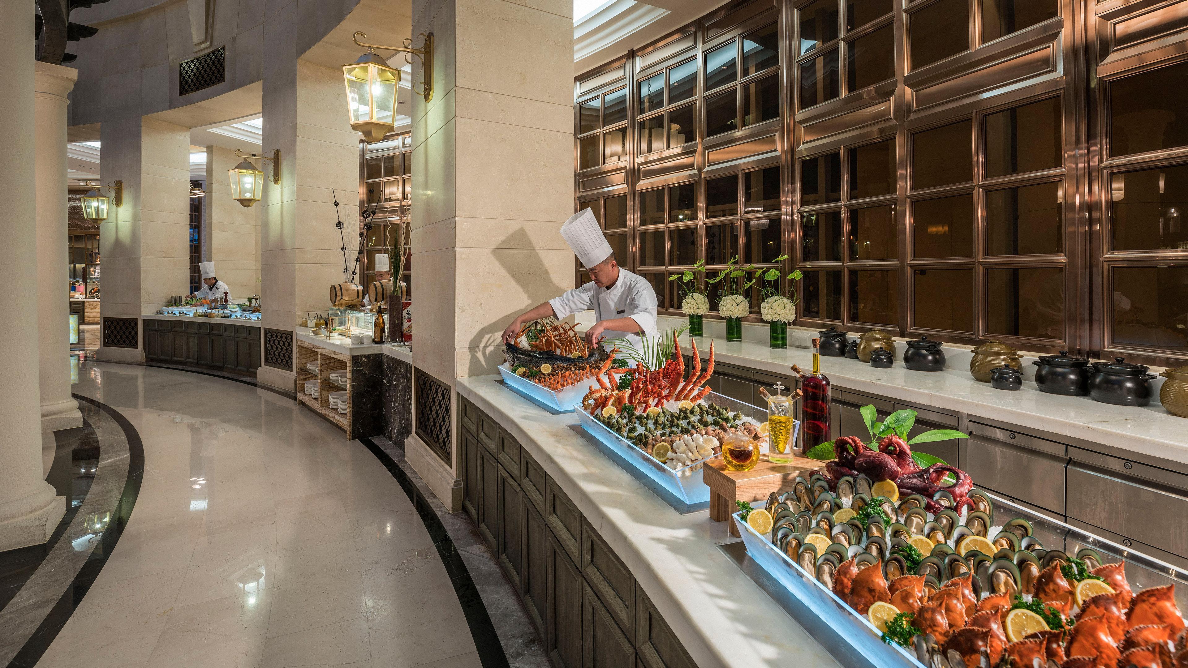 InterContinental Wuhan, an IHG Hotel Bagian luar foto