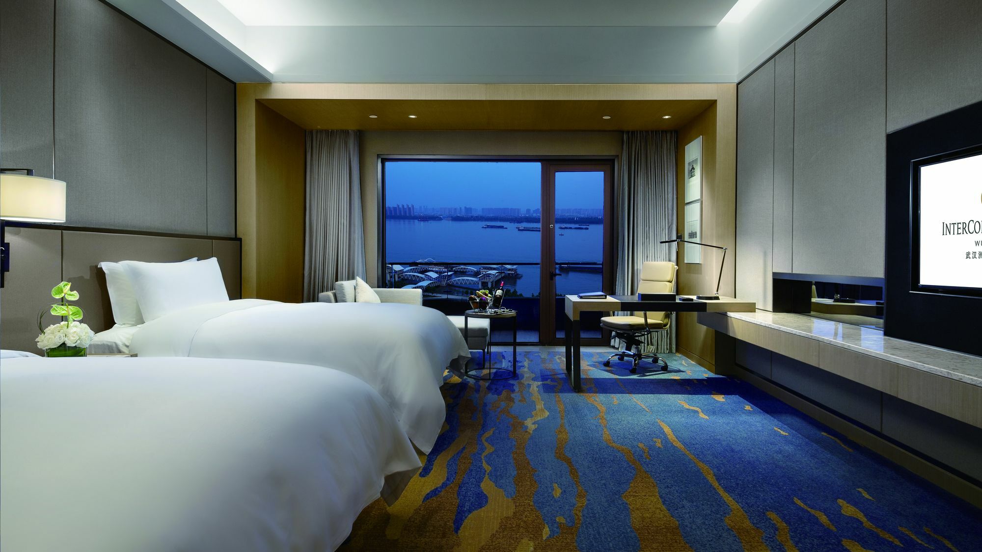 InterContinental Wuhan, an IHG Hotel Bagian luar foto